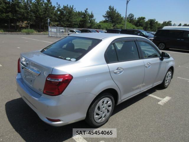 Toyota COROLLA AXIO 2020-04 7216240-5