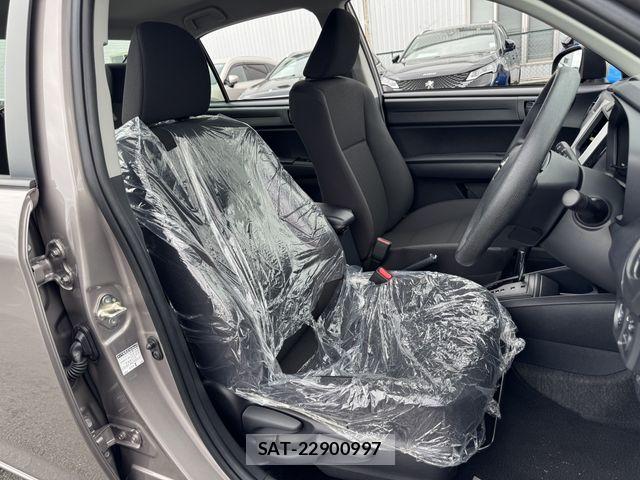 Toyota COROLLA AXIO 2025-11 7216243-11