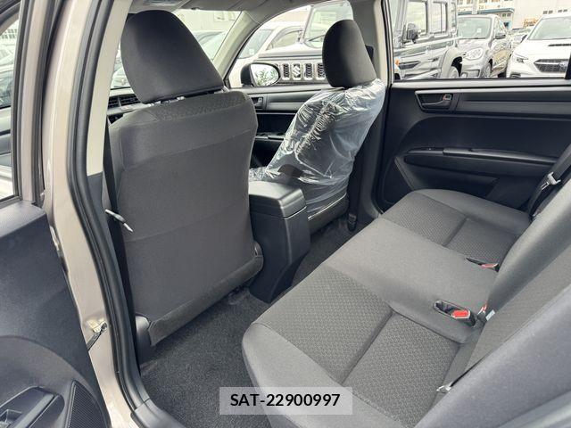 Toyota COROLLA AXIO 2025-11 7216243-13