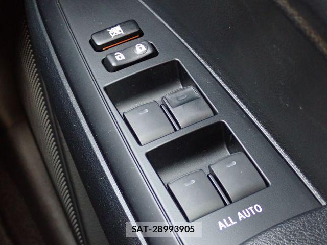Toyota COROLLA AXIO 2022-09 7250186-12