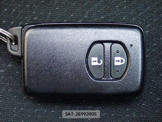 Toyota COROLLA AXIO 2022-09 7250186-17
