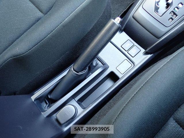 Toyota COROLLA AXIO 2022-09 7250186-25