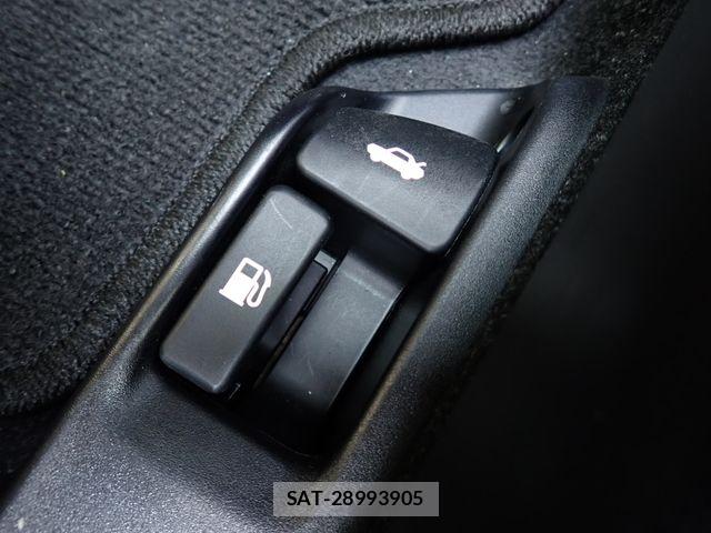 Toyota COROLLA AXIO 2022-09 7250186-27