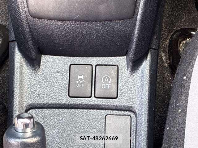 Toyota COROLLA AXIO 2016-06 7250187-6