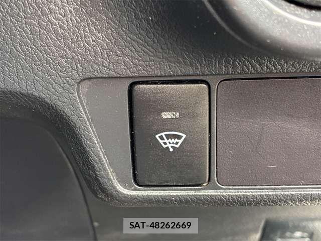 Toyota COROLLA AXIO 2016-06 7250187-7