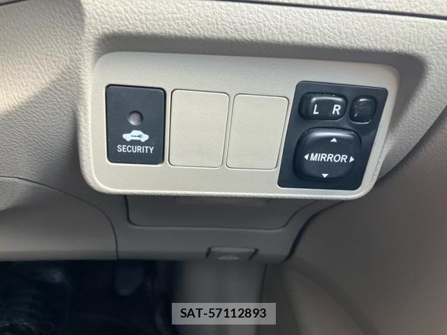 Toyota COROLLA AXIO 2012-01 7271701-17