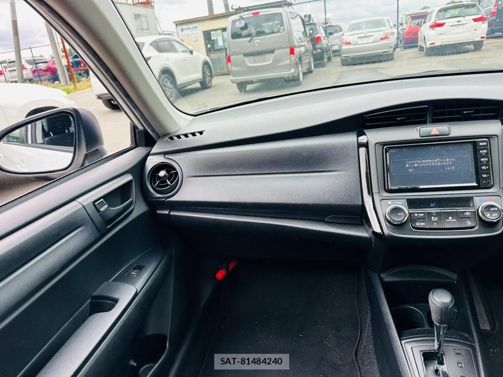 Toyota COROLLA AXIO 2019 7216377-17