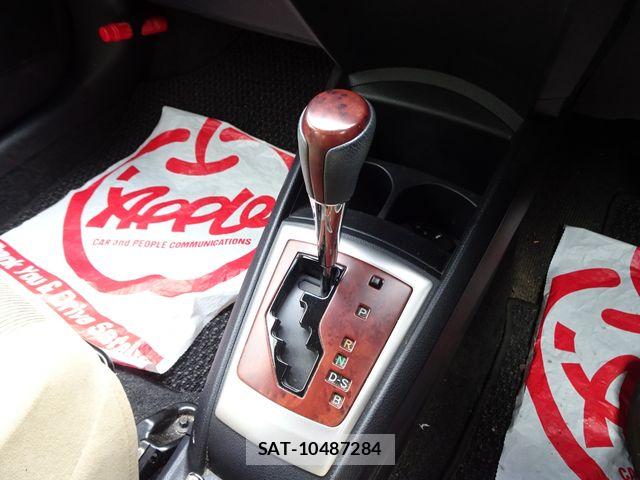 Toyota COROLLA AXIO 2013-06 7326276-24