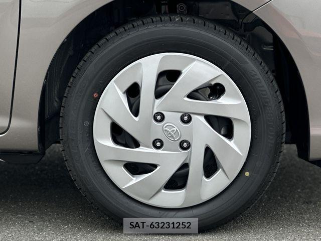 Toyota COROLLA AXIO 2025-10 7326274-24