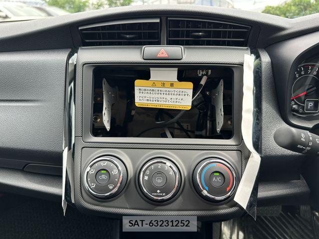 Toyota COROLLA AXIO 2025-10 7326274-2