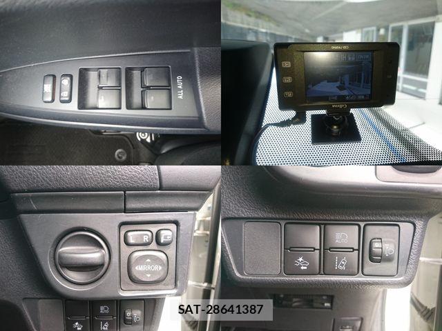 Toyota COROLLA AXIO 2018-06 7357193-14