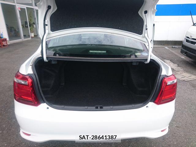 Toyota COROLLA AXIO 2018-06 7357193-8