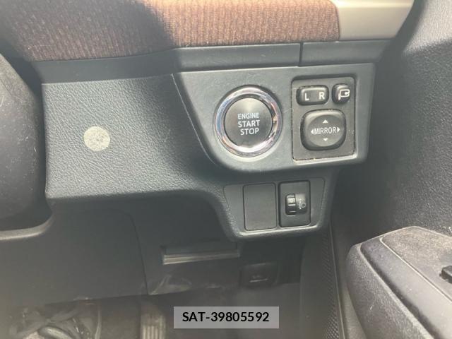 Toyota COROLLA AXIO 2013-06 7357192-17