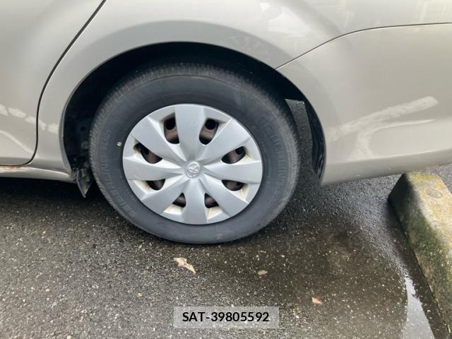 Toyota COROLLA AXIO 2013-06 7357192-5