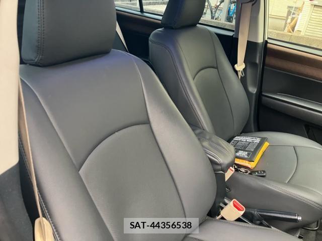 Toyota COROLLA AXIO 2012-06 7357195-11