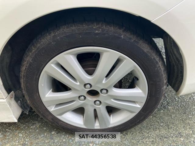 Toyota COROLLA AXIO 2012-06 7357195-5