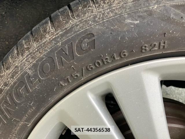 Toyota COROLLA AXIO 2012-06 7357195-6