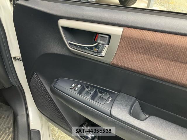 Toyota COROLLA AXIO 2012-06 7357195-8