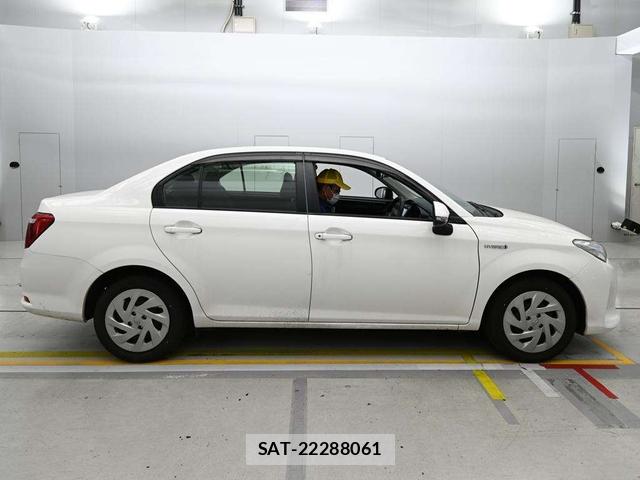Toyota COROLLA AXIO 2020-08 7351402-4