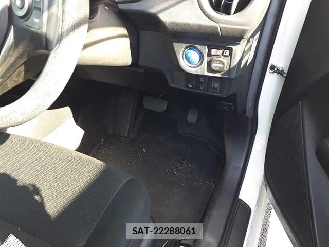Toyota COROLLA AXIO 2020-08 7351402-7