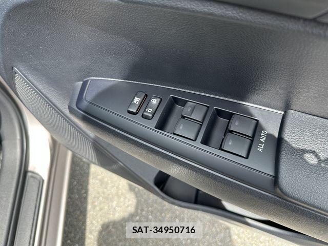 Toyota COROLLA AXIO 2025-06 7357188-11