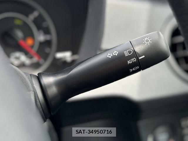 Toyota COROLLA AXIO 2025-06 7357188-7