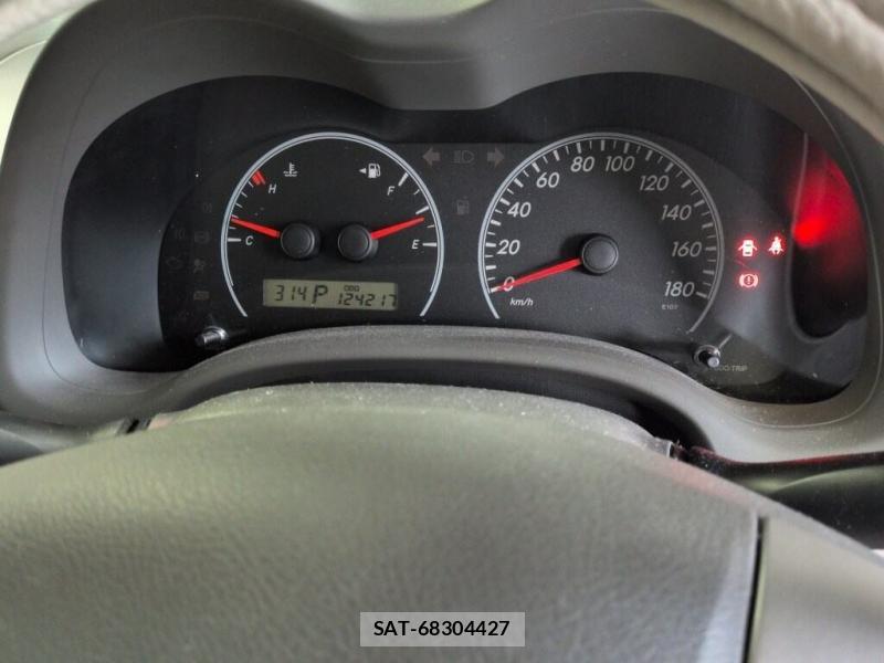 Toyota COROLLA AXIO 2008-02 7380005-5
