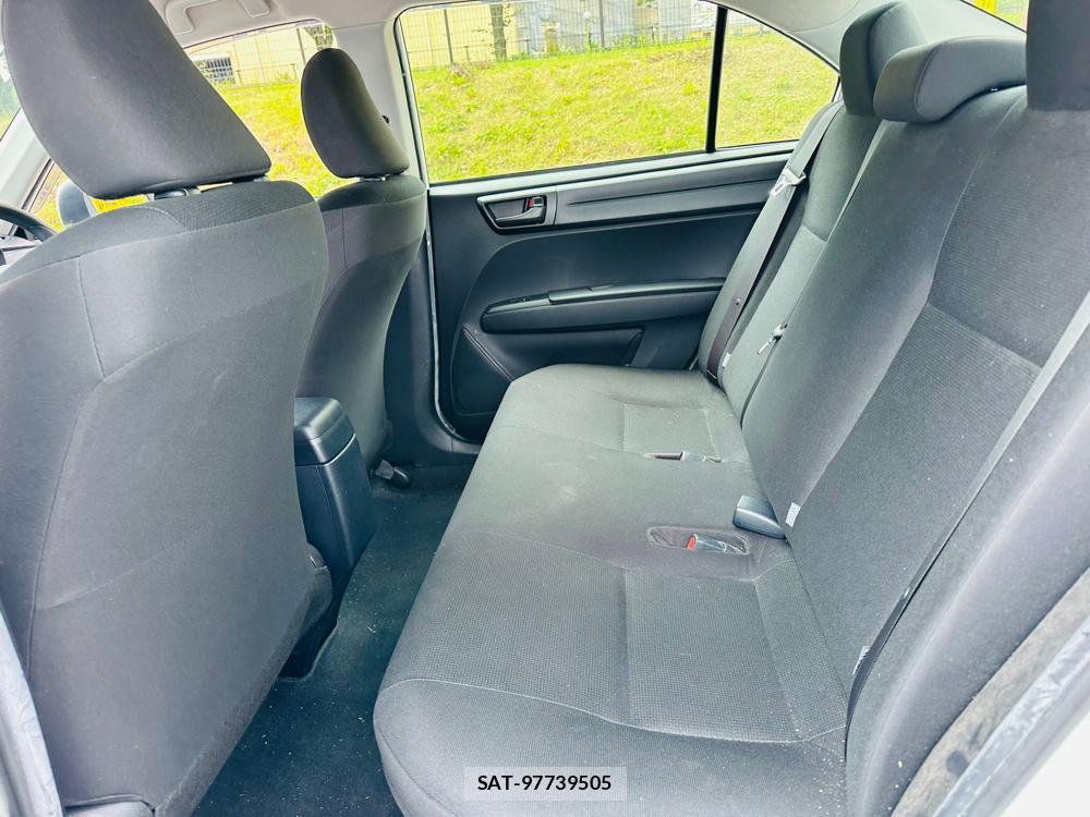 Toyota COROLLA AXIO 2020-06 7351403-9