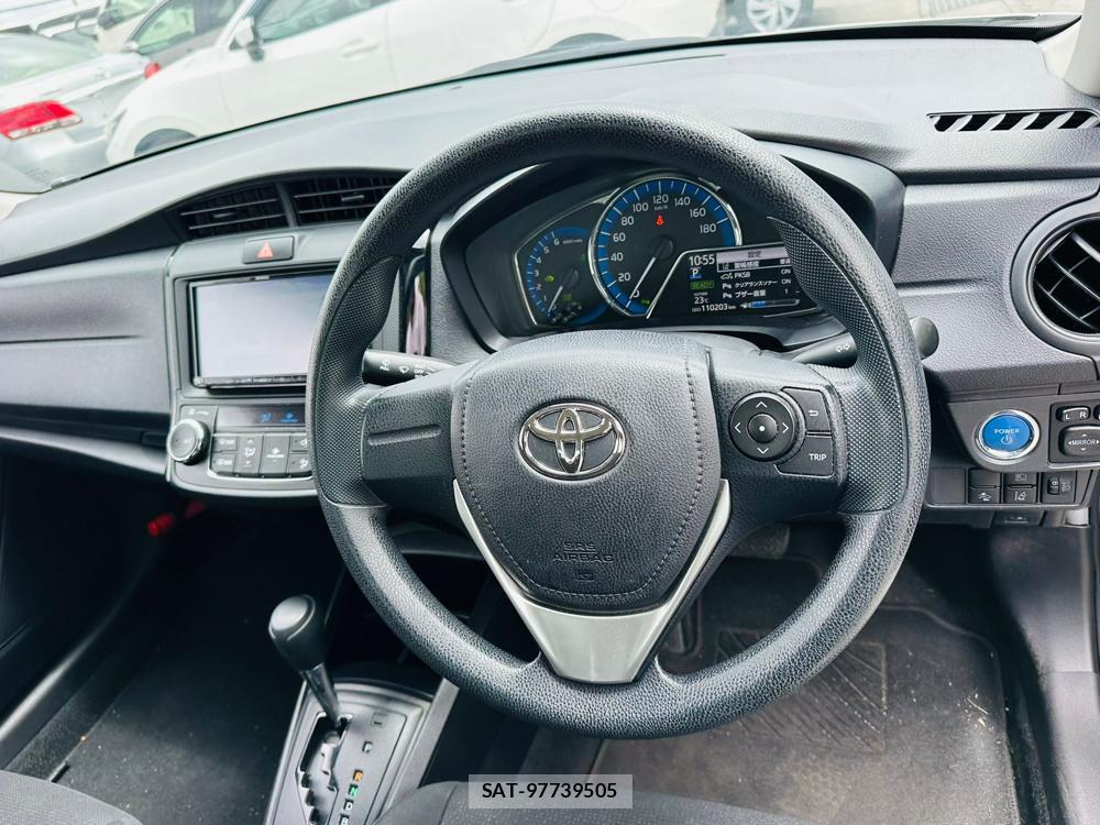 Toyota COROLLA AXIO 2020-06 7351403-14
