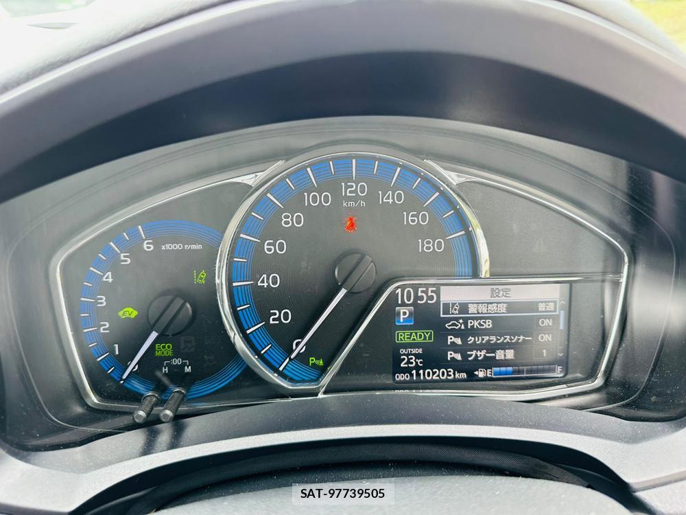 Toyota COROLLA AXIO 2020-06 7351403-15
