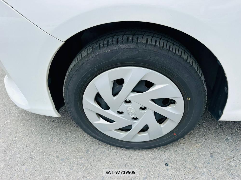 Toyota COROLLA AXIO 2020-06 7351403-29
