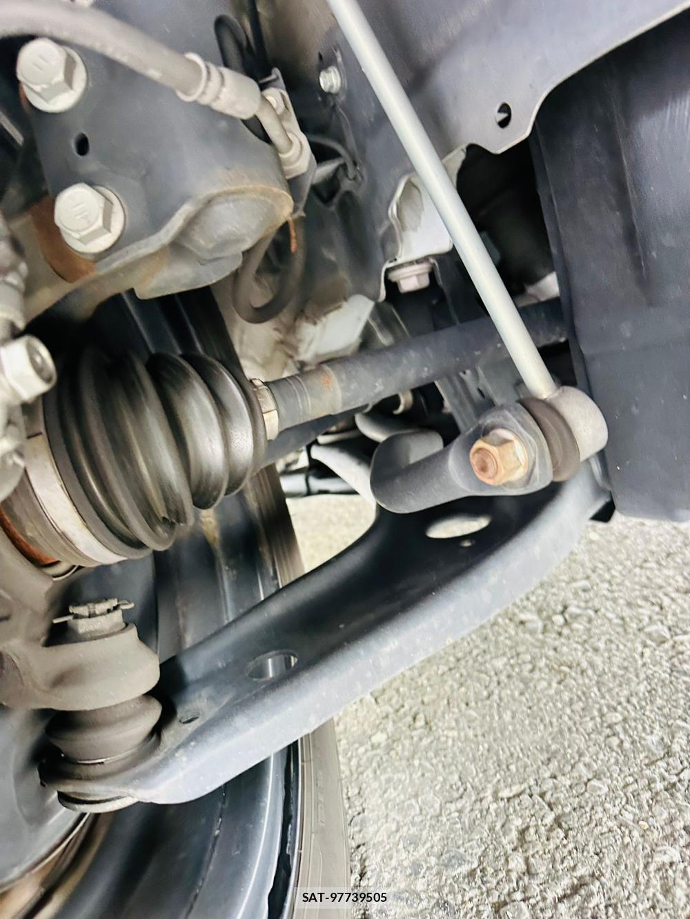 Toyota COROLLA AXIO 2020-06 7351403-33