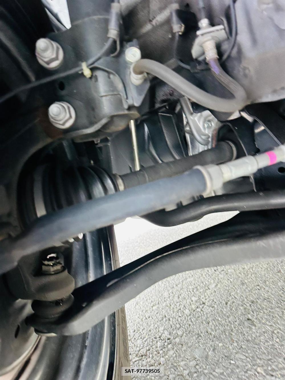Toyota COROLLA AXIO 2020-06 7351403-34