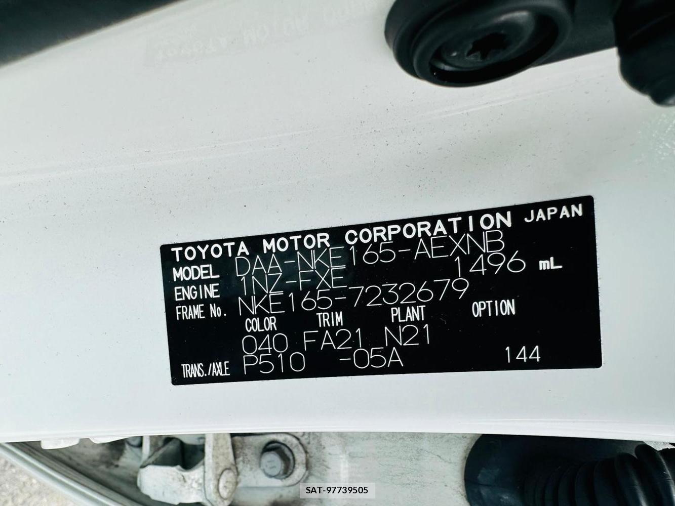 Toyota COROLLA AXIO 2020-06 7351403-39