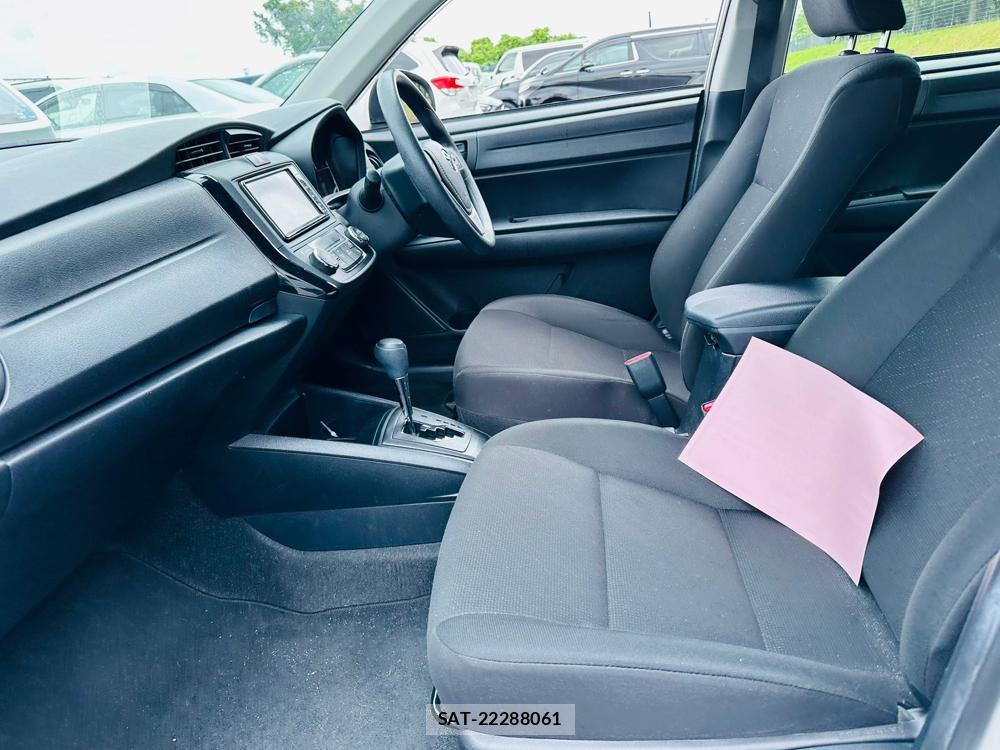Toyota COROLLA AXIO 2020-08 7351402-10