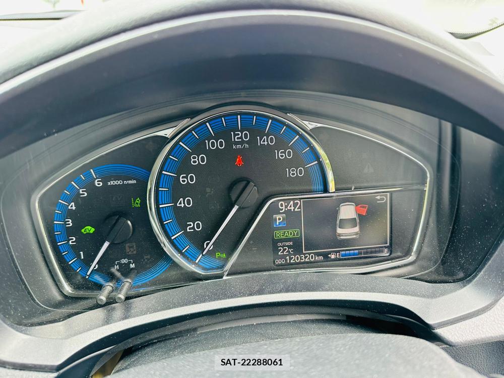 Toyota COROLLA AXIO 2020-08 7351402-15