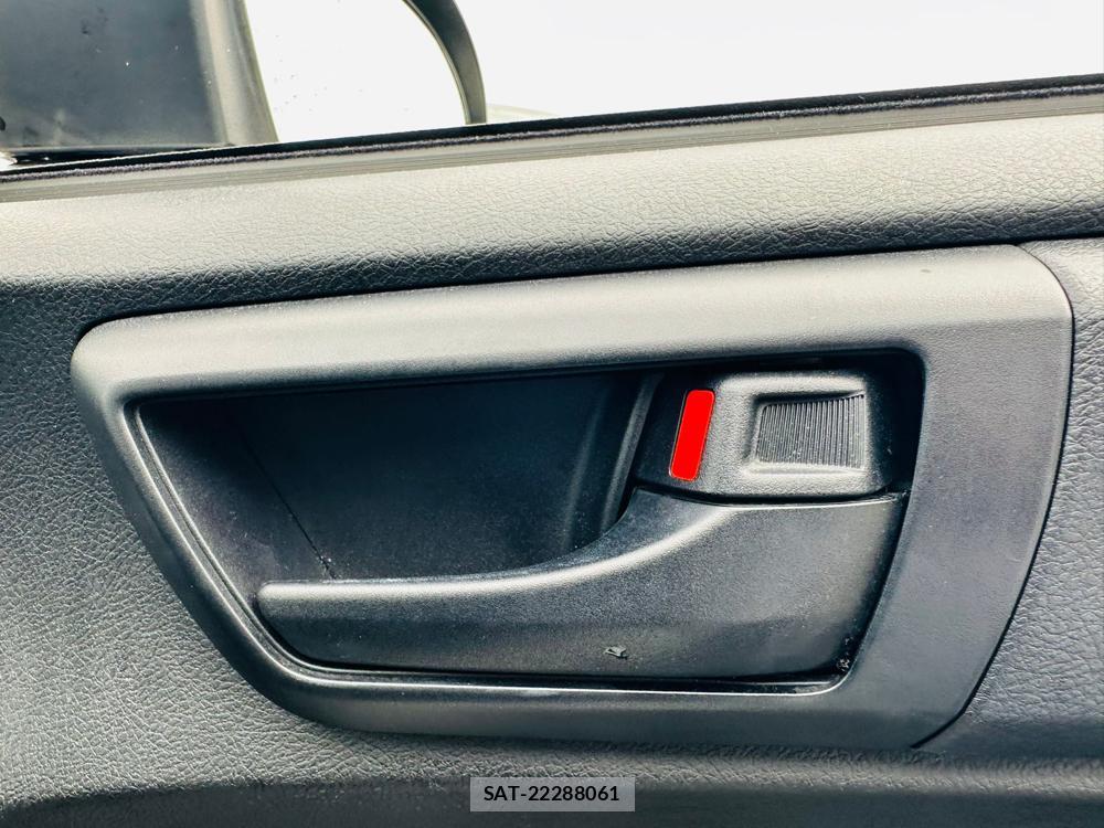 Toyota COROLLA AXIO 2020-08 7351402-21