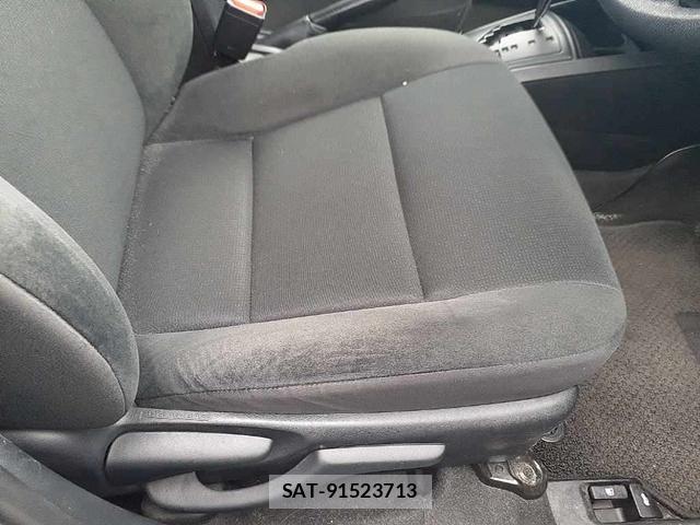 Toyota COROLLA AXIO 2019-02 7489160-9
