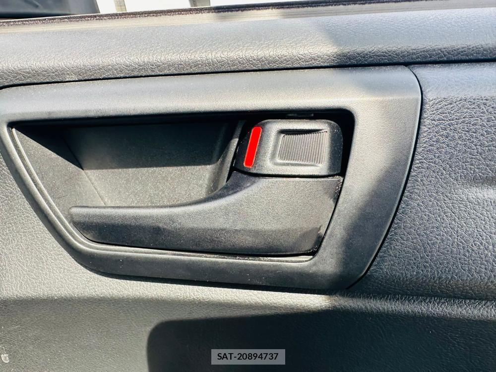Toyota COROLLA AXIO 2019-06 7400690-21