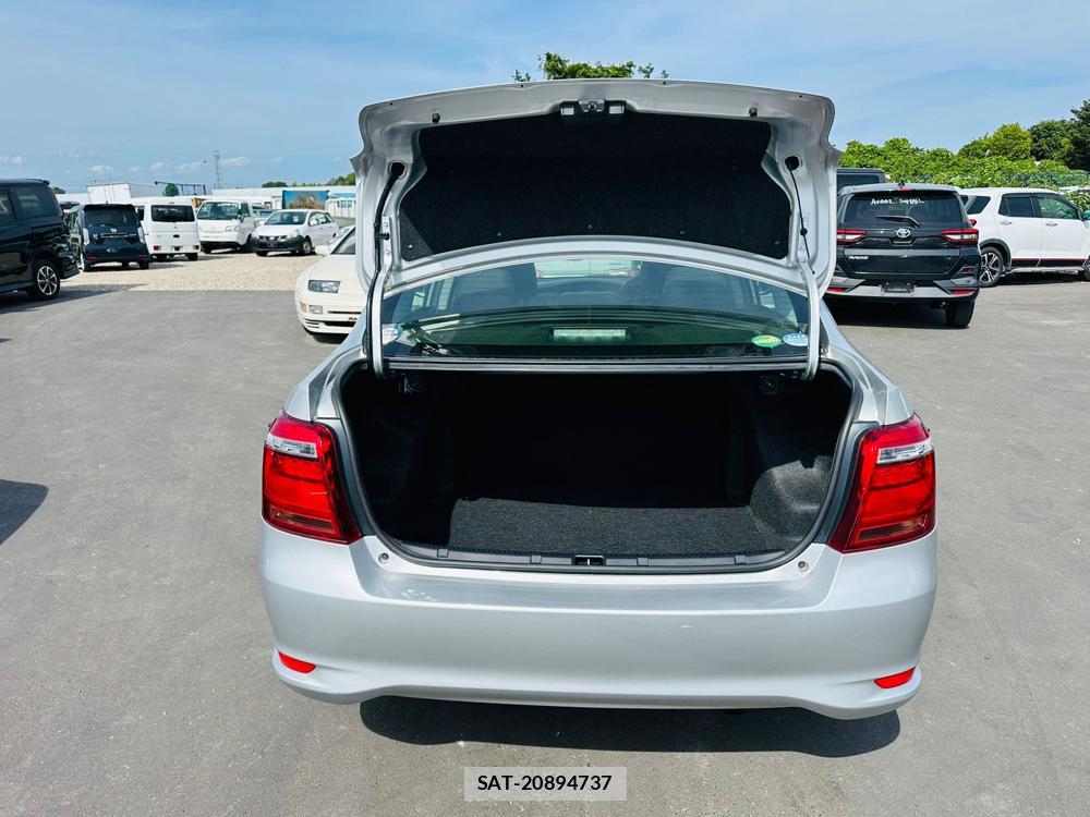 Toyota COROLLA AXIO 2019-06 7400690-26