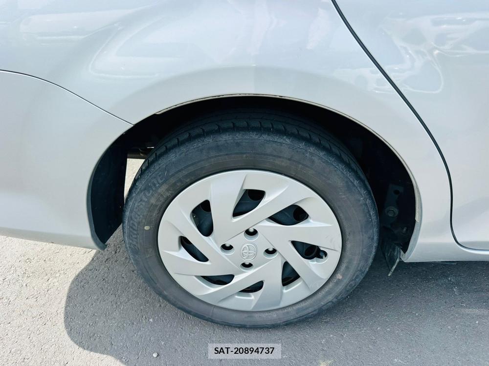 Toyota COROLLA AXIO 2019-06 7400690-27
