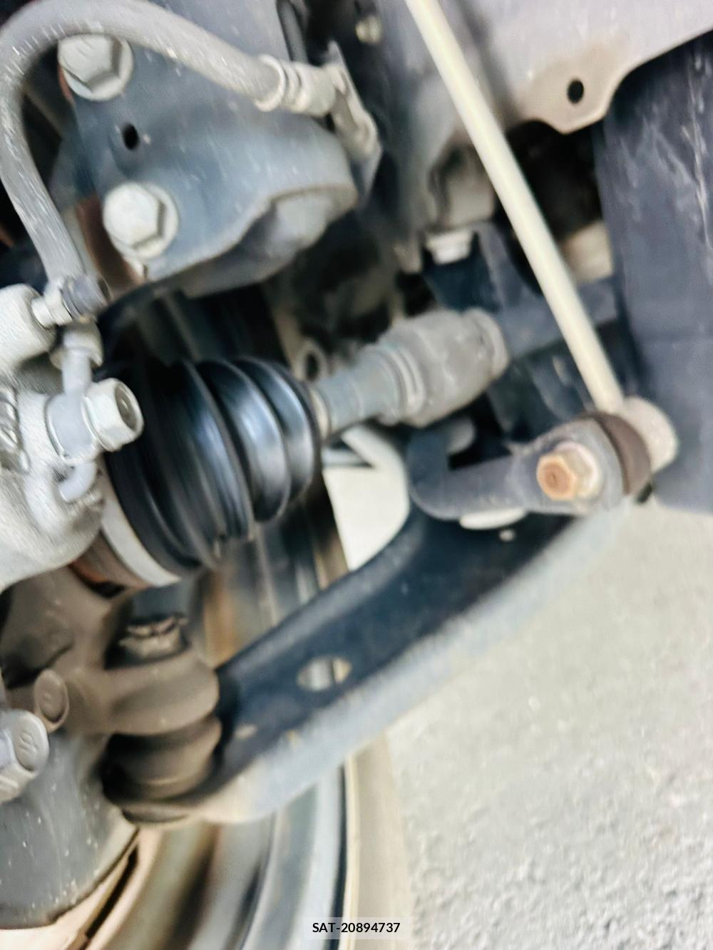 Toyota COROLLA AXIO 2019-06 7400690-34