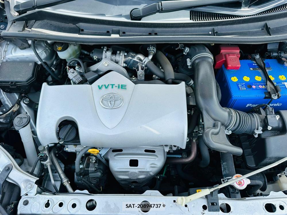 Toyota COROLLA AXIO 2019-06 7400690-38