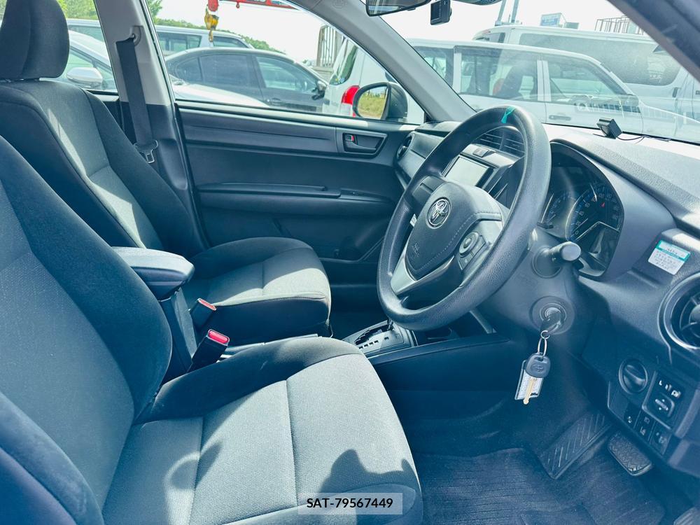 Toyota COROLLA AXIO 2019-06 7369167-11