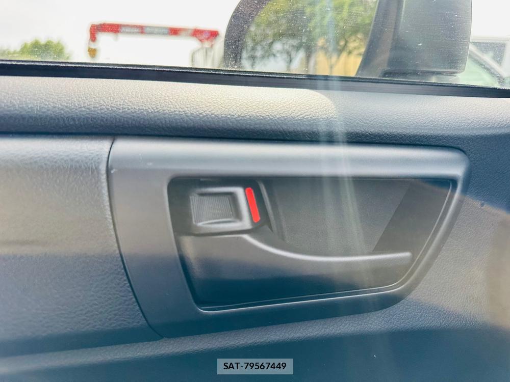 Toyota COROLLA AXIO 2019-06 7369167-23
