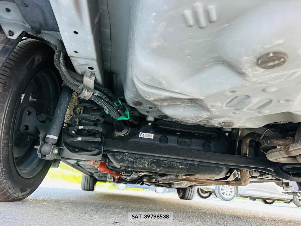 Toyota COROLLA AXIO 2019-04 7400689-33