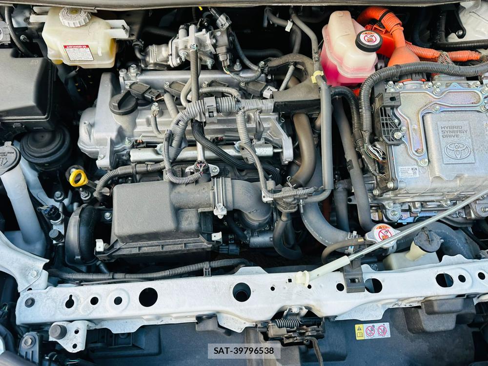 Toyota COROLLA AXIO 2019-04 7400689-36