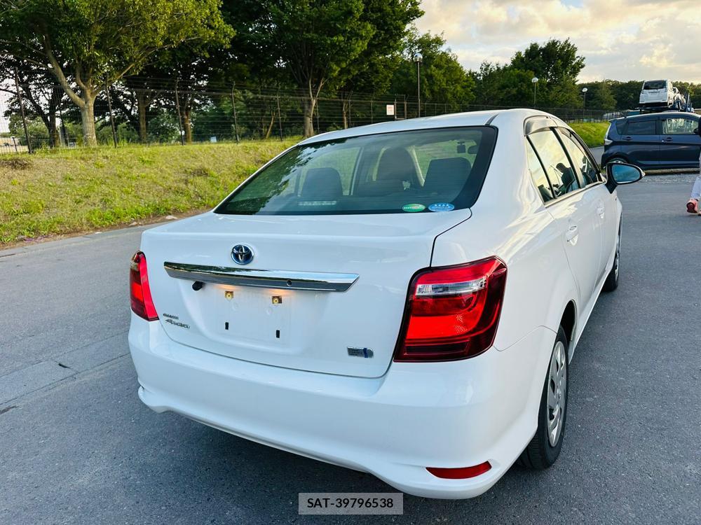 Toyota COROLLA AXIO 2019-04 7400689-4