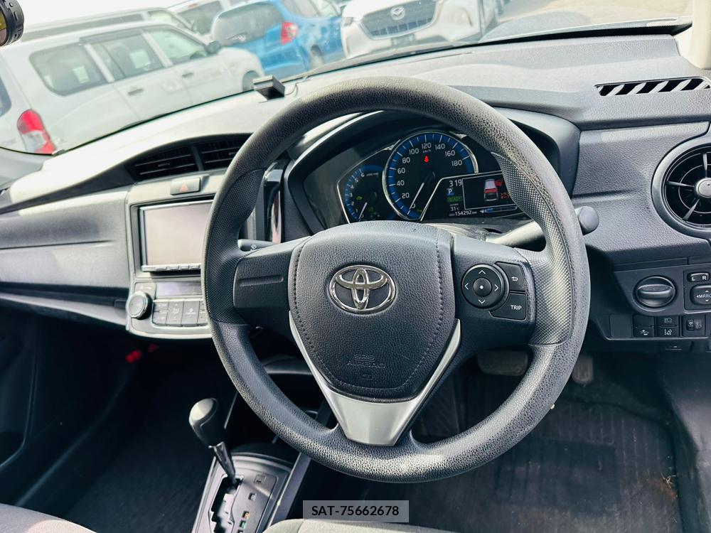 Toyota COROLLA AXIO 2019-06 7369166-14
