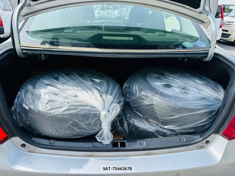 Toyota COROLLA AXIO 2019-06 7369166-25